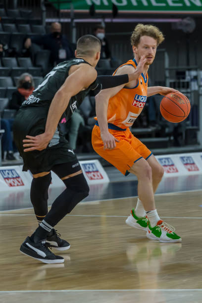 球配合队友 球配合队友