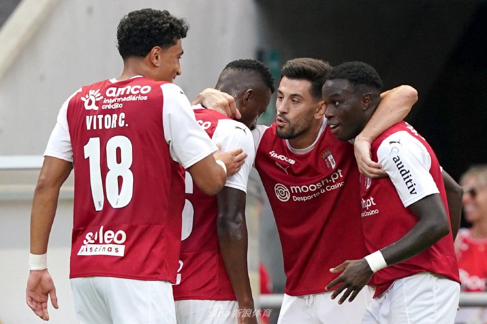 小与亚洲一 小与亚洲一