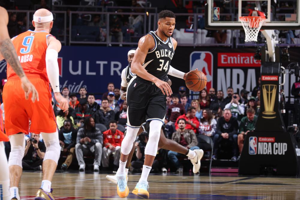 莱万则是顶 莱万则是顶